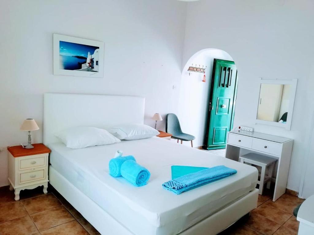 Logaras Seaview Apartment Eksteriør bilde