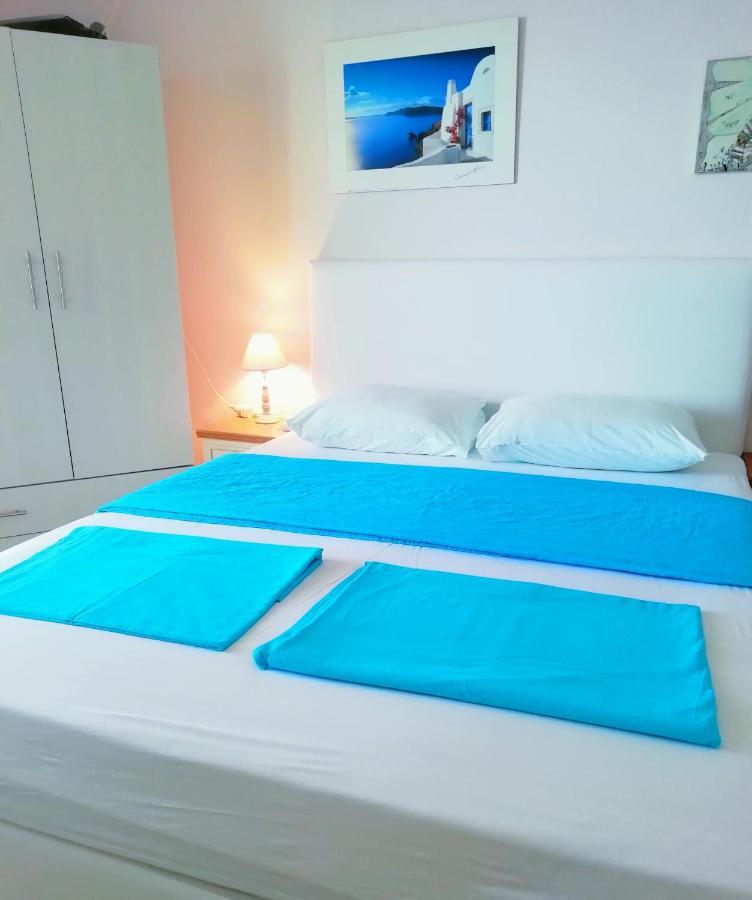 Logaras Seaview Apartment Eksteriør bilde